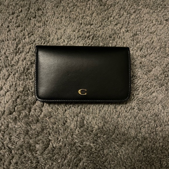 Coach Handbags - Coach slim card case